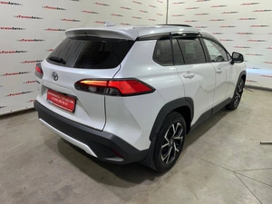Внедорожник Toyota Corolla Cross 2024 года, 2890000 рублей, Красноярск