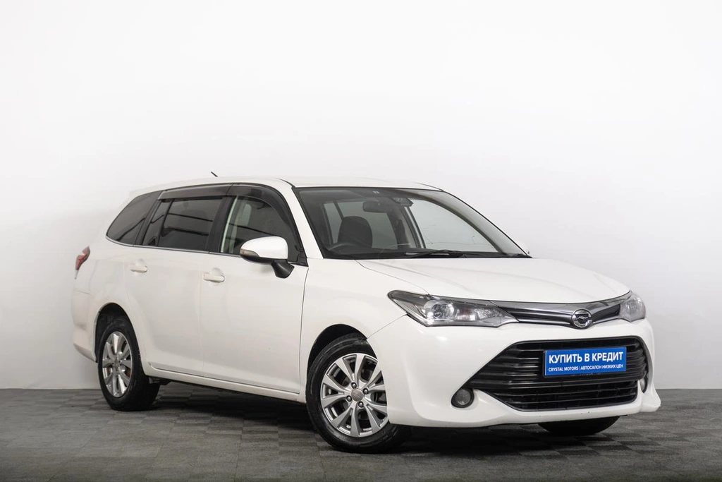 Универсал Toyota Corolla Fielder 2015 года, 1099000 рублей, Томск