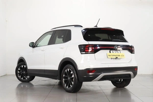 Внедорожник Volkswagen T-Cross 2022 года, 1729000 рублей, Челябинск