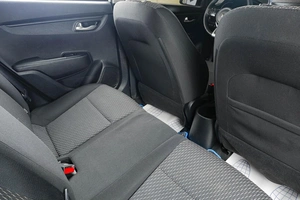 Седан Kia Rio 2018 года, 1049000 рублей, Тюмень