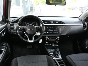 Седан Kia Rio 2021 года, 1525000 рублей, Волгоград