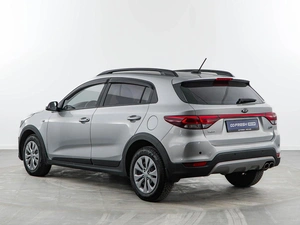 Хетчбэк Kia Rio X-Line 2018 года, 1429050 рублей, Москва