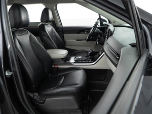 Минивэн Kia Carnival 2021 года, 3149999 рублей, Москва