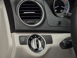 Седан Mercedes-benz C-класс 2011 года, 1299000 рублей, Красноярск