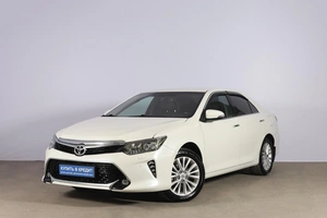 Седан Toyota Camry 2015 года, 2149000 рублей, Новосибирск