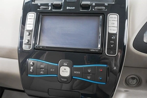 Хетчбэк Nissan Leaf 2011 года, 849000 рублей, Барнаул
