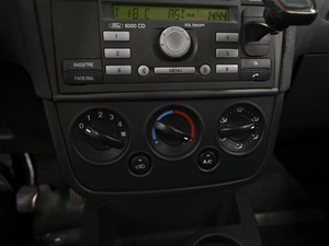 Хетчбэк Ford Fiesta 2007 года, 379000 рублей, Ставрополь