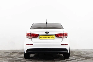 Седан Kia Rio 2017 года, 1019000 рублей, Сургут