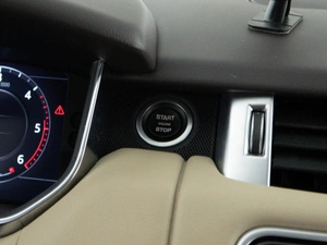 Внедорожник Land Rover Range Rover Sport 2019 года, 5499050 рублей, Москва