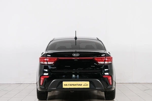 Седан Kia Rio 2017 года, 1389000 рублей, Красноярск