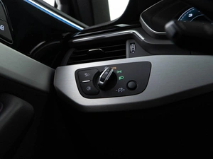 Седан Audi A4 2020 года, 3947444 рублей, Москва