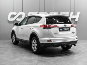 Внедорожник Toyota RAV4 2016 года, 2179000 рублей, Тюмень
