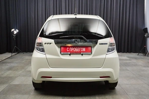Хетчбэк Honda Fit 2011 года, 797000 рублей, Красноярск