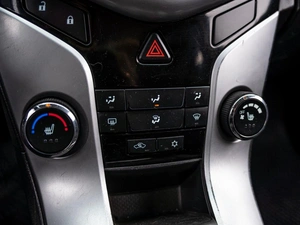 Седан Chevrolet Cruze 2011 года, 840000 рублей, Краснодар