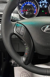 Седан Hyundai Avante 2011 года, 997000 рублей, Красноярск