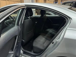 Седан Toyota Avensis 2011 года, 1147000 рублей, Красноярск