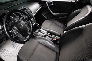 Хетчбэк Opel Astra 2011 года, 619000 рублей, Сургут