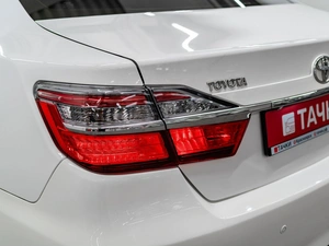 Седан Toyota Camry 2015 года, 2075000 рублей, Красноярск