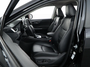 Внедорожник Toyota RAV4 2021 года, 3249050 рублей, Москва