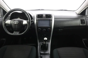Седан Toyota Corolla 2011 года, 759000 рублей, Пермь