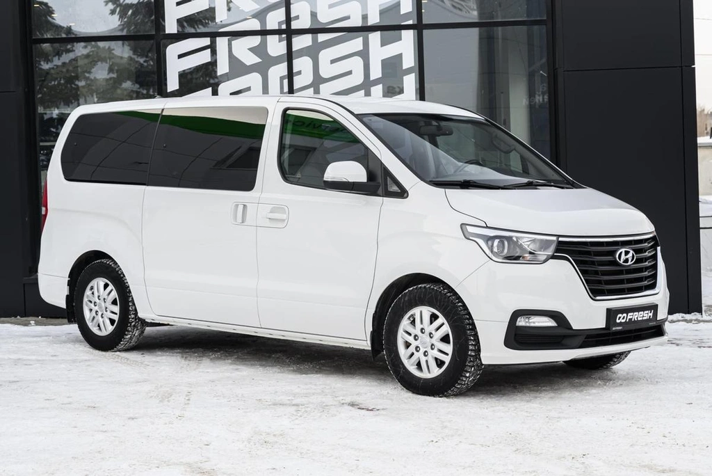 Минивэн Hyundai H-1 2019 года, 2950000 рублей, Ульяновск