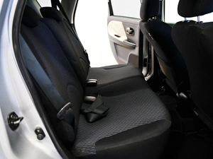 Хетчбэк Nissan Note 2010 года, 660000 рублей, Красноярск