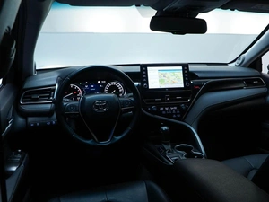 Седан Toyota Camry 2021 года, 2988888 рублей, Москва
