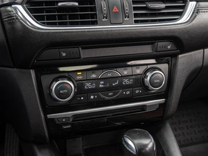 Седан Mazda 6 2017 года, 1900000 рублей, Краснодар