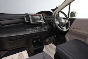 Минивэн Honda Freed 2008 года, 999000 рублей, Новосибирск