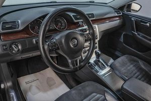 Седан Volkswagen Passat 2012 года, 1299000 рублей, Челябинск