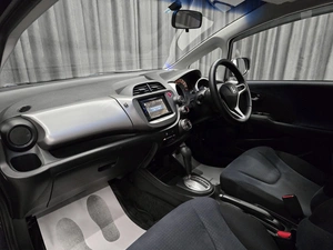 Хетчбэк Honda Fit 2010 года, 749000 рублей, Красноярск