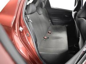 Хетчбэк Toyota Vitz 2017 года, 876100 рублей, Казань