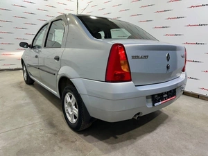 Седан Renault Logan 2009 года, 435000 рублей, Красноярск
