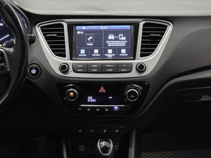 Седан Hyundai Solaris 2019 года, 1249000 рублей, Красноярск