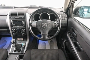 Внедорожник Suzuki Escudo 2008 года, 999000 рублей, Красноярск