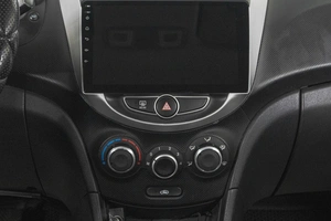 Седан Hyundai Solaris 2013 года, 799000 рублей, Кемерово