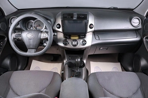 Внедорожник Toyota RAV4 2011 года, 1389000 рублей, Тюмень