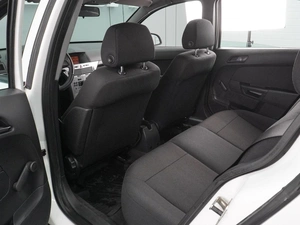 Седан Opel Astra 2013 года, 624000 рублей, Воронеж