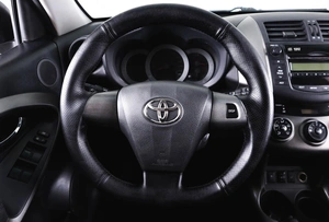 Внедорожник Toyota RAV4 2012 года, 949000 рублей, Пермь