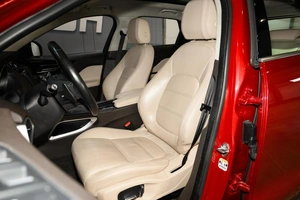 Внедорожник Jaguar F-Pace 2019 года, 3189000 рублей, Ульяновск