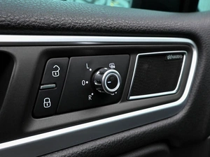 Внедорожник Volkswagen Touareg 2011 года, 2050000 рублей, Волгоград