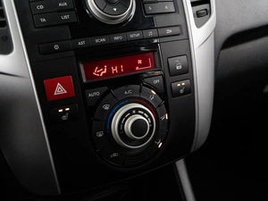 Минивэн Kia Venga 2013 года, 987077 рублей, Москва