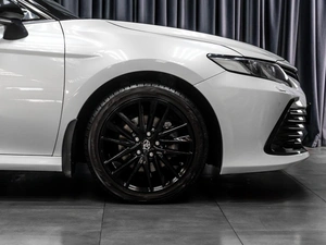 Седан Toyota Camry 2021 года, 3499000 рублей, Тюмень