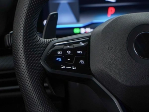 Универсал Volkswagen Golf R 2021 года, 5399077 рублей, Москва