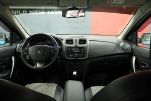 Хэтчбек Renault Sandero 2014 года, 910000 рублей, Курск
