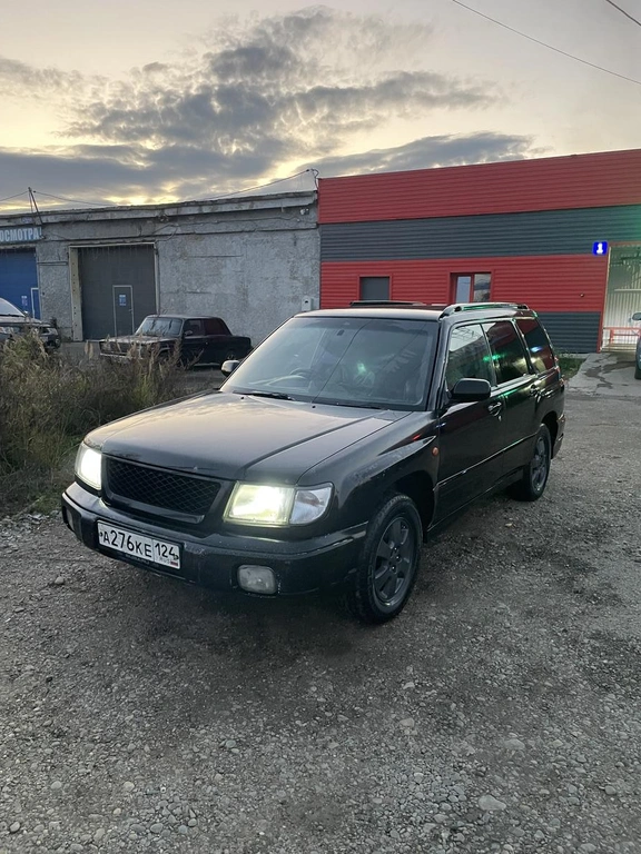 Внедорожник Subaru Forester 1998 года, 550000 рублей, Красноярск
