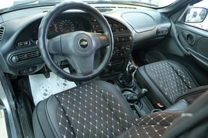 Внедорожник Chevrolet Niva 2013 года, 499000 рублей, Омск