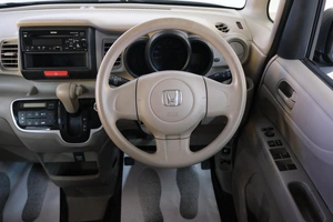 Хетчбэк Honda N-BOX 2016 года, 819000 рублей, Омск