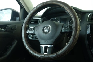 Седан Volkswagen Jetta 2013 года, 839000 рублей, Омск