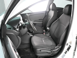 Седан Hyundai Solaris 2012 года, 755000 рублей, Аксай